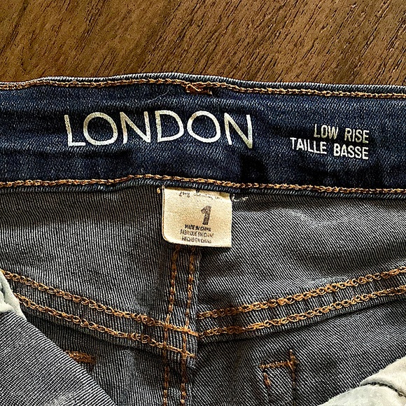 •LONDON 90’s VINTAGE, Low Rise Jean Shorts - Picture 7 of 12